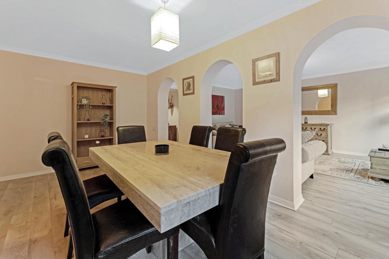 Elegant & Unique Getaway - Spacious 3 Bedroom, 2 Bathroom City Centre Apartment - Free Allocated Parking. Эдинбург Экстерьер фото