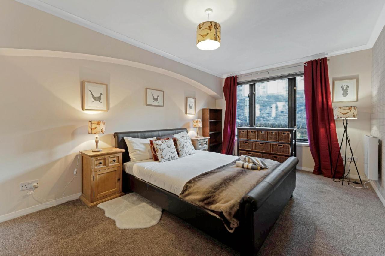 Elegant & Unique Getaway - Spacious 3 Bedroom, 2 Bathroom City Centre Apartment - Free Allocated Parking. Эдинбург Экстерьер фото