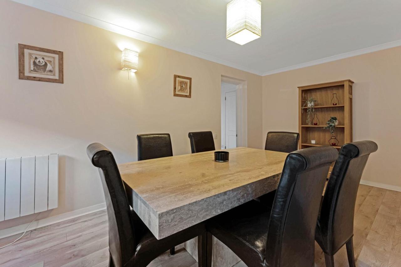 Elegant & Unique Getaway - Spacious 3 Bedroom, 2 Bathroom City Centre Apartment - Free Allocated Parking. Эдинбург Экстерьер фото