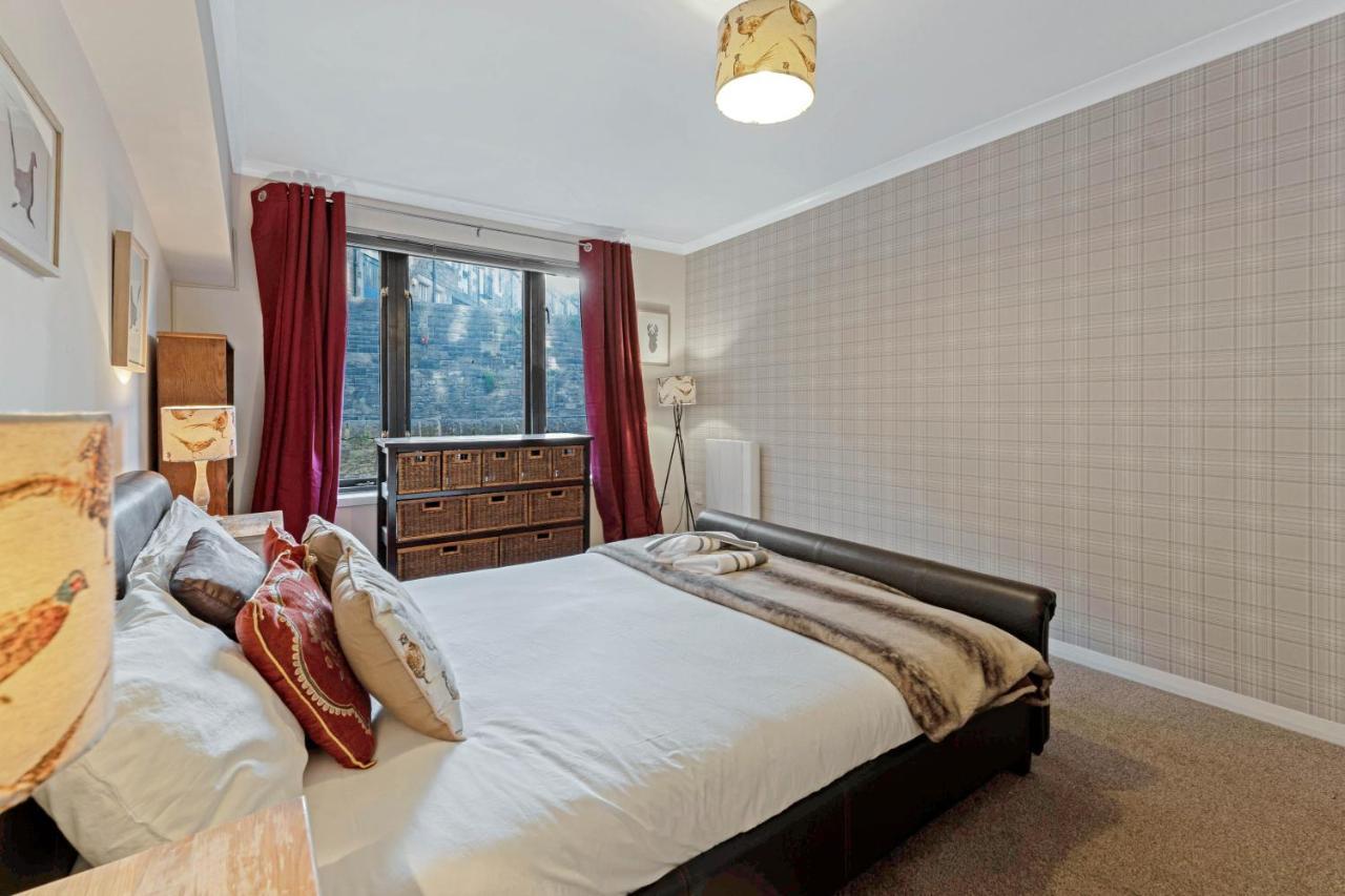 Elegant & Unique Getaway - Spacious 3 Bedroom, 2 Bathroom City Centre Apartment - Free Allocated Parking. Эдинбург Экстерьер фото