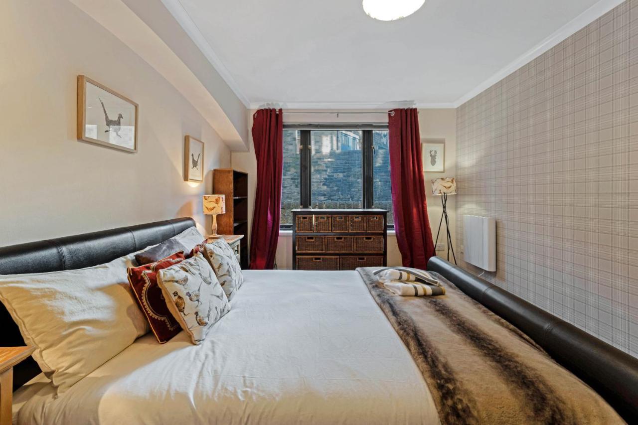 Elegant & Unique Getaway - Spacious 3 Bedroom, 2 Bathroom City Centre Apartment - Free Allocated Parking. Эдинбург Экстерьер фото