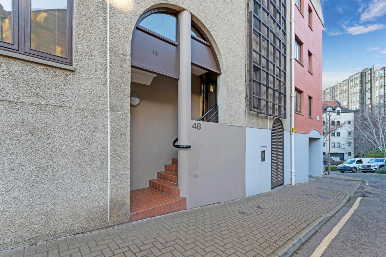 Elegant & Unique Getaway - Spacious 3 Bedroom, 2 Bathroom City Centre Apartment - Free Allocated Parking. Эдинбург Экстерьер фото